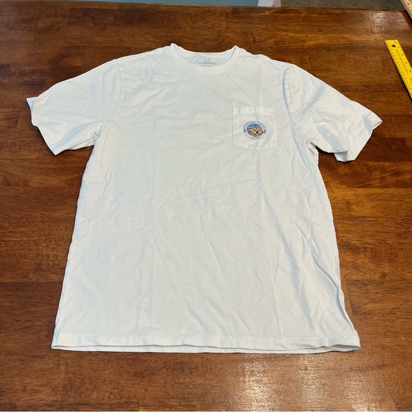 Vineyard Vines Light Blue Short Sleeve Tee size XL 18 dog yellow lab - Picture 1 of 6